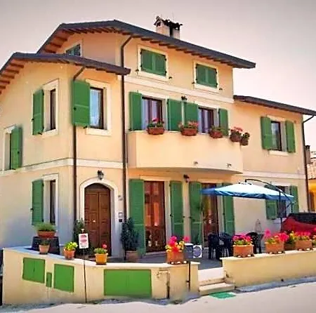 Miluna B&B Bed & Breakfast 3*